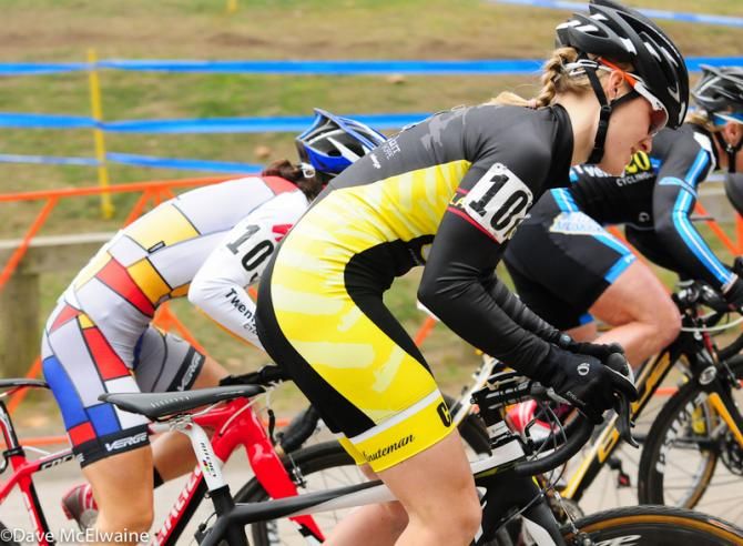 Elle Anderson (Ladies First Racing) eventually wins the hole shot