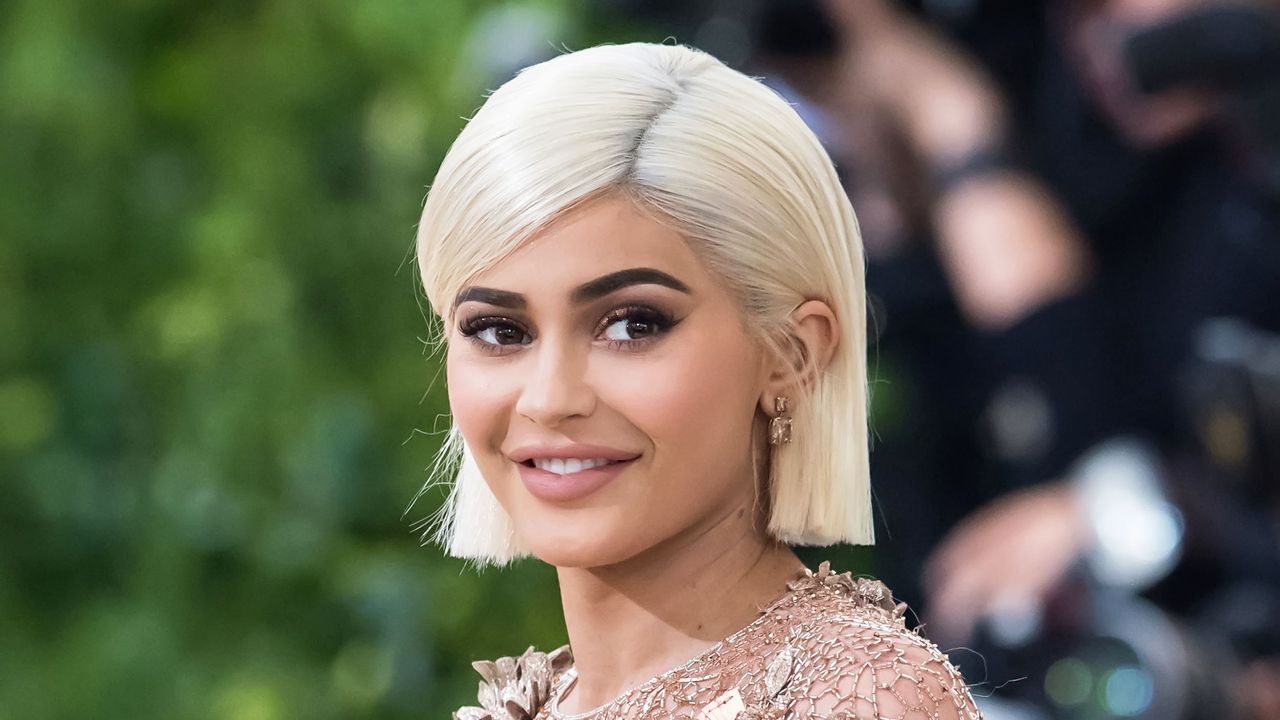 Kylie Jenner Makes 1 Million for Instagram Posts Kylie Jenner Net