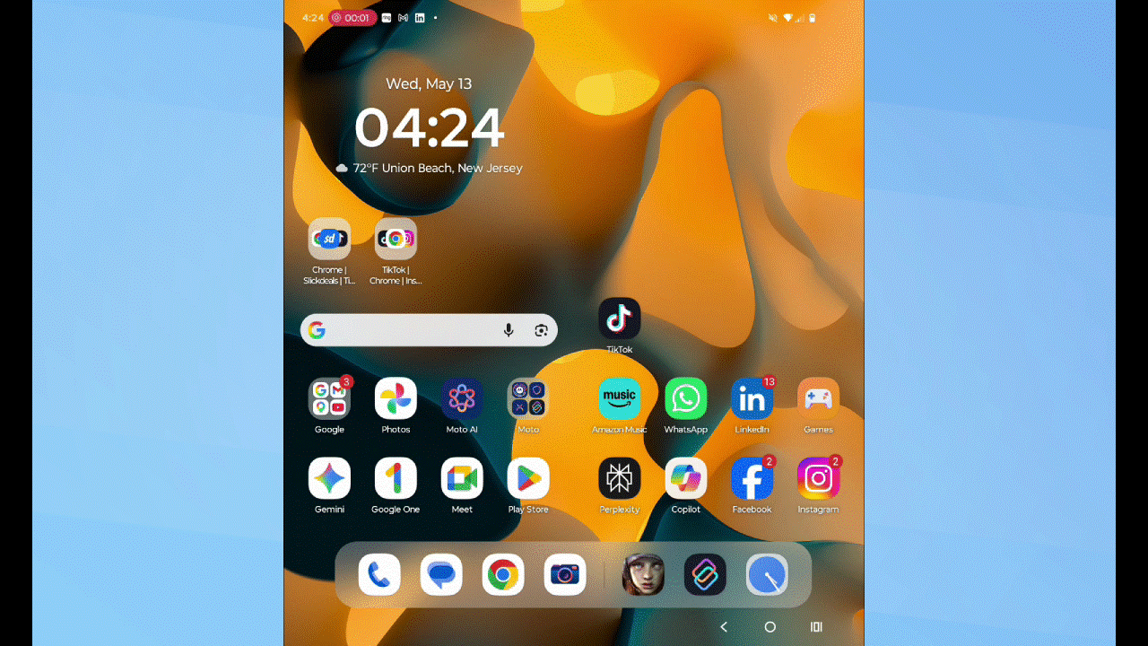 Motorola Razr Fold Review screen recordings.