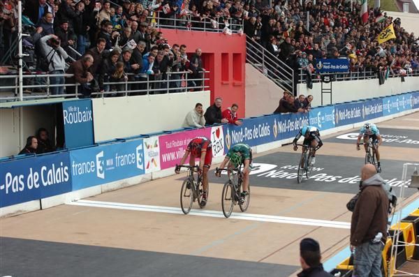 The battle for second place concludes at the velodrome