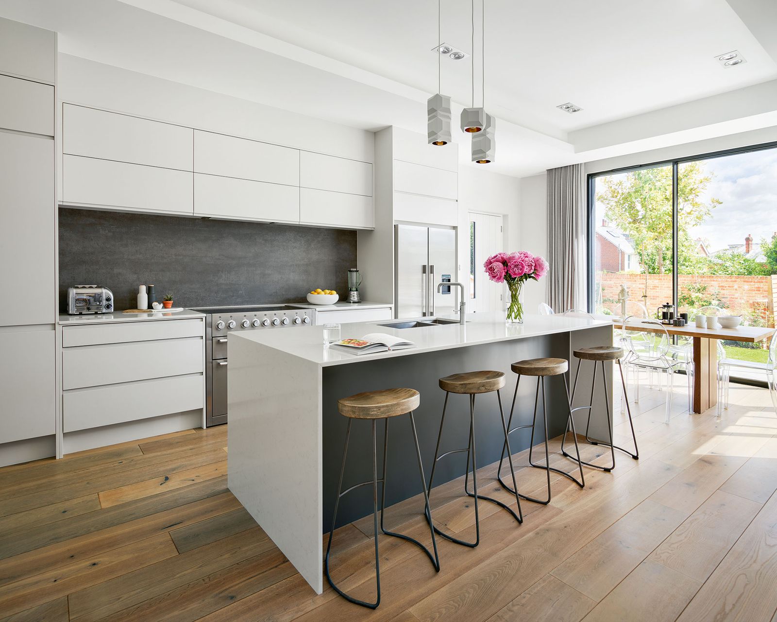 Minimalist kitchen ideas: 10 simple schemes for the modern home | Homes ...