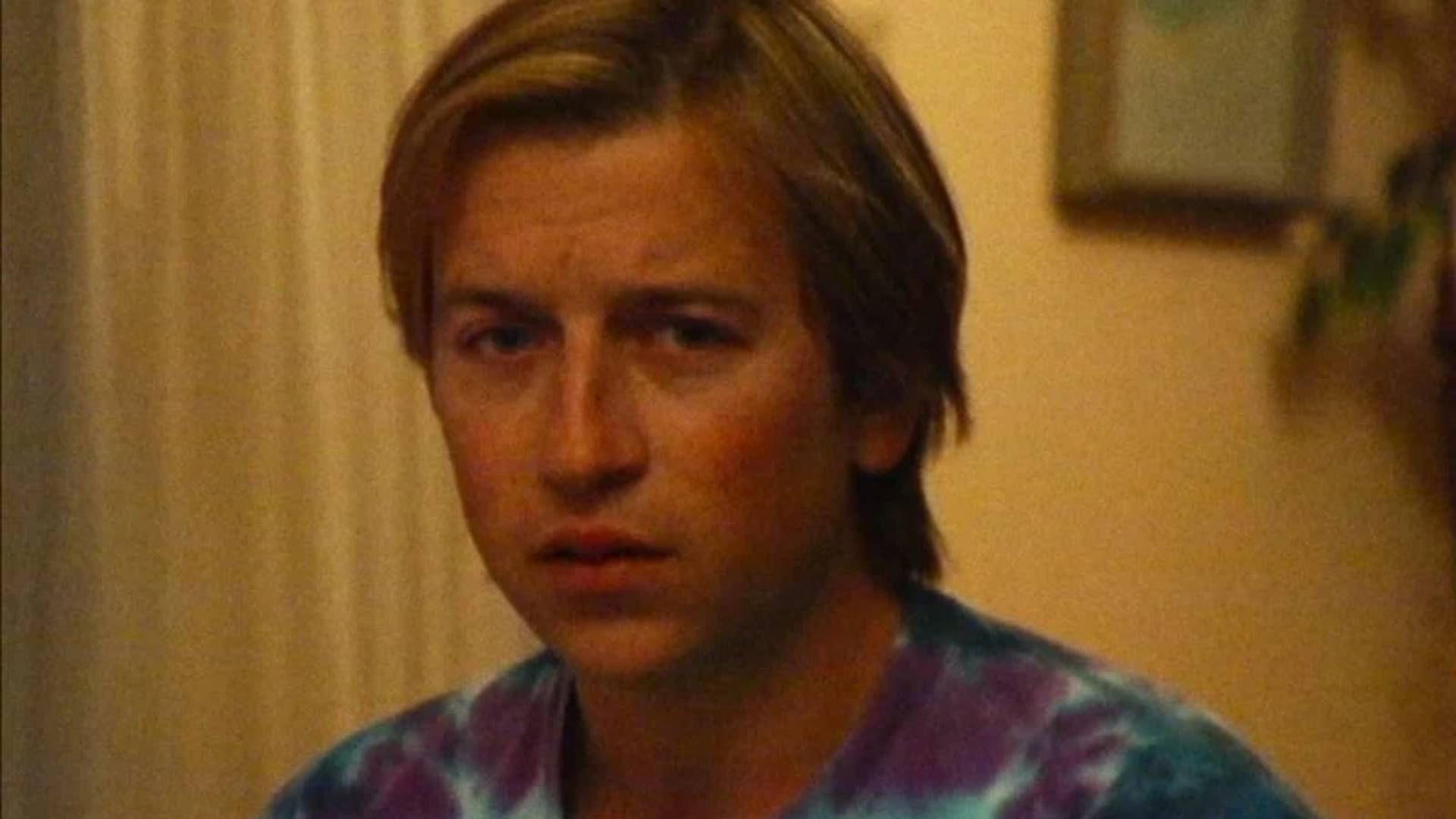 Skyler Gisondo as Dan Plum in Primetime