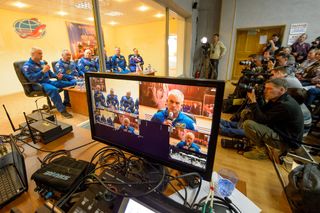 Expedition 39 Press Conference with Press Corps
