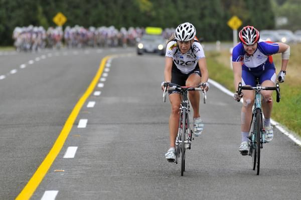 The break of four has been brought back and now Rushlee Buchanan (NZ National Team) and Sarah Roy (Australia NTID Team) have a slender lead.