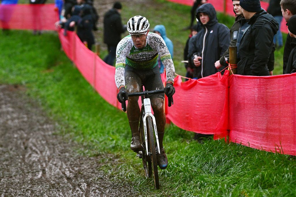 OVERIJSE BELGIUM NOVEMBER 20 Laurens Sweeck of Belgium and Team CrelanFristads competes during the 62nd UCI Cyclocross World Cup Druivencross Overijse 2022 Mens Elite CXWorldCup Overijse Cyclocross on November 20 2022 in Overijse Belgium Photo by Luc ClaessenGetty Images