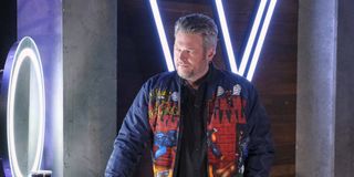 blake shelton wearing snoop dogg jacket on the voice