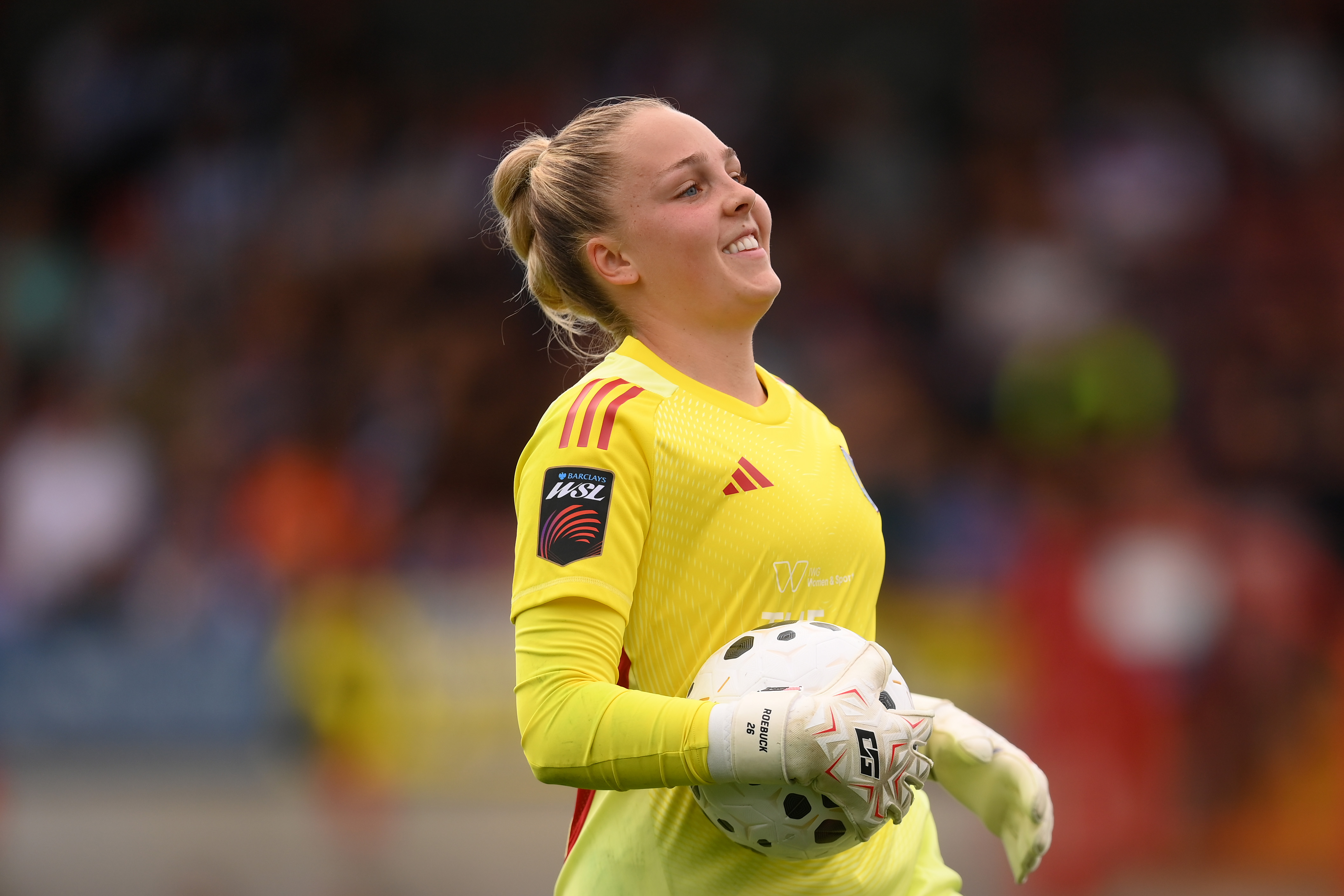 CRAWLEY, ENGLAND - SEPTEMBER 07: Ellie Roebuck of Aston Villa reacts during the Barclays Women&#039;s Super League match between Brighton &amp;amp; Hove Albion and Aston Villa at Broadfield Stadium on September 07, 2025 in Crawley, England.
