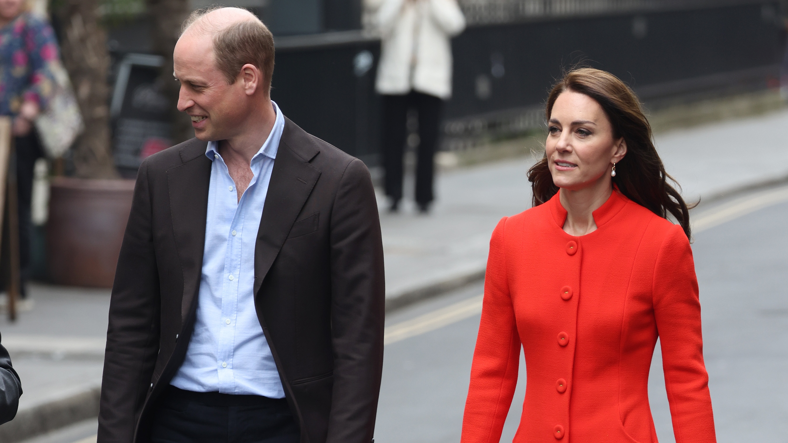 Prince William, Prince of Wales and Catherine, Princess of Wales arrive at the Dog & Duck pub