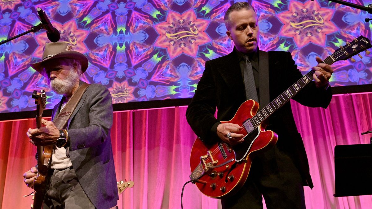 McFly vibes from that 345!” Jason Isbell and Bob Weir perform