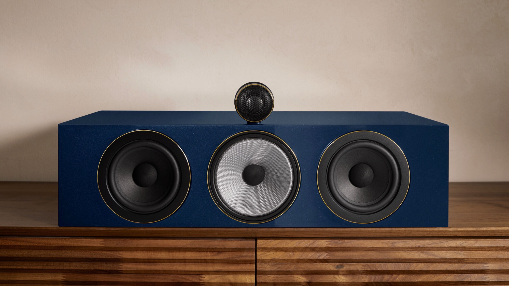 Bowers & Wilkins 700 Series S3 Signature: Crafted. Honed. Perfected