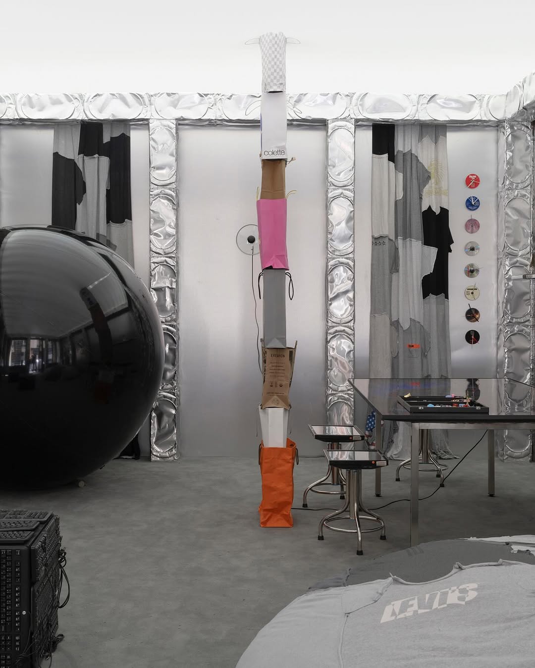 Crosby Studios, Paris gallery