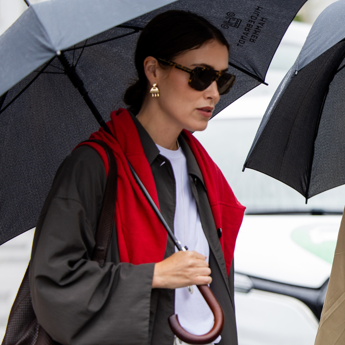 Best products for frizzy hair in the rain 