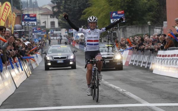 Emma Pooley (Garmin - Cervelo) wins the Trofeo Alfredo Binda