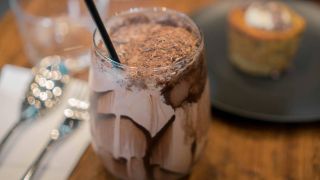 Drinks that ruin sleep: chocolate milk