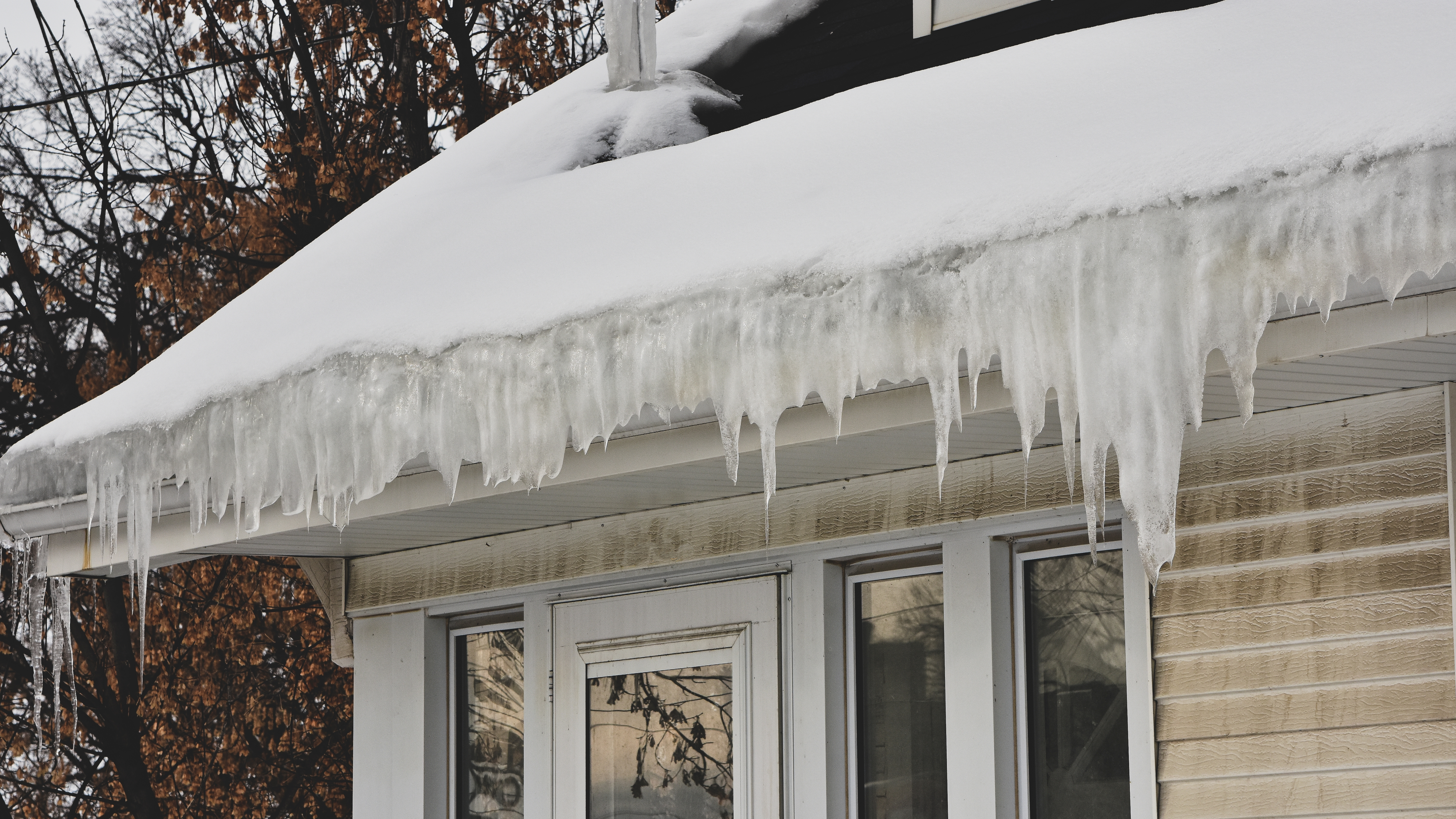 Ice dam on a roof