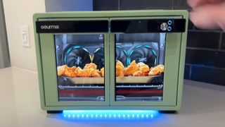 A SignalRGB air fryer do-gaming PC.