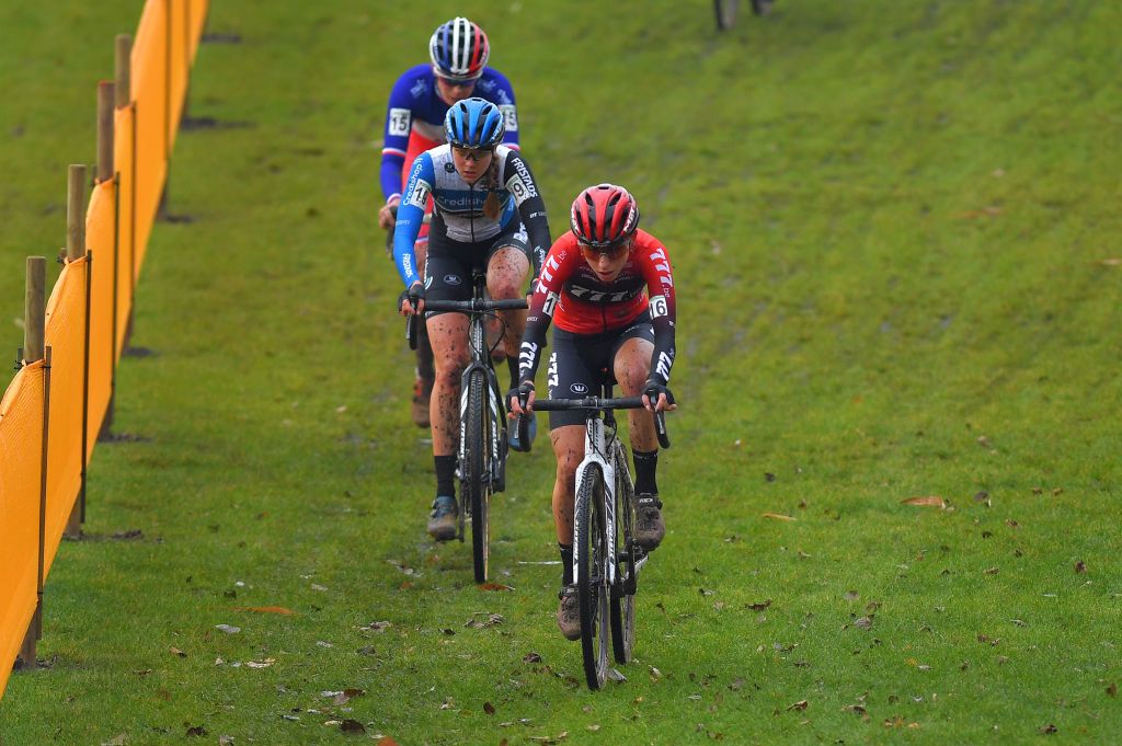 BOOM BELGIUM DECEMBER 06 Alice Maria Arzuffi of Italy and Team 777 Aniek Van Alphen of The Netherlands and Team CredishopFristads during the 6th Superprestige Cyclocross Boom 2020 Women Elite De Schorre Boom Superprestige2021 SPBoom SuperprestigeCX on December 06 2020 in Boom Belgium Photo by Luc ClaessenGetty Images