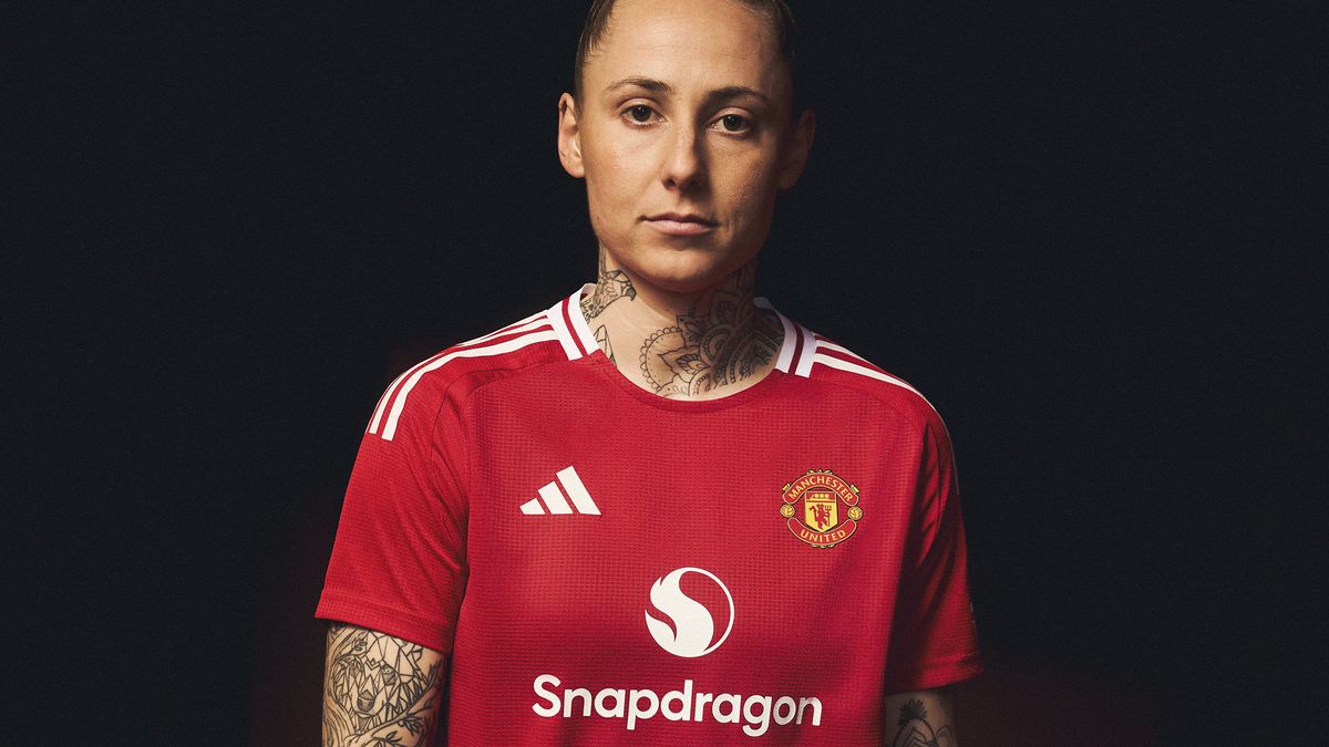Adidas Manchester United home kit 2024/25