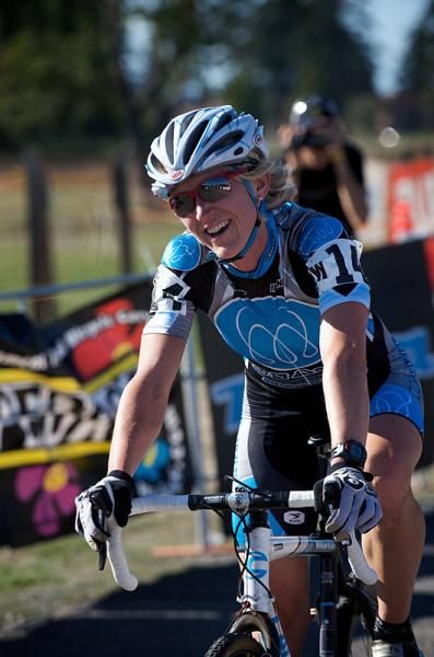 Sue Butler (Monavie-Cannondale) soloed to victory in the Rad Racing Gran Prix.