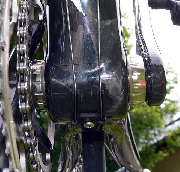 Specialized uses the full width of the bottom bracket shell