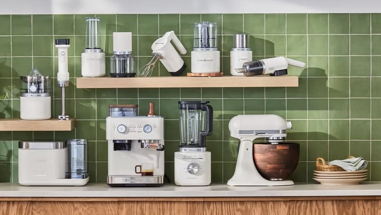 KitchenAid appliances on display in Porcelain White