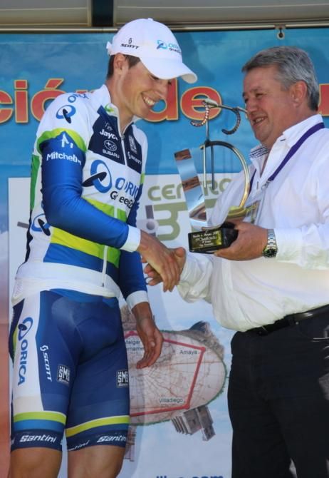 Stage 3 winner Jens Keukeleire (Orica-GreenEdge) receives his trophy