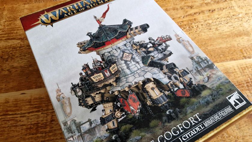 Cities of Sigmar Cogfort box on a wooden surface