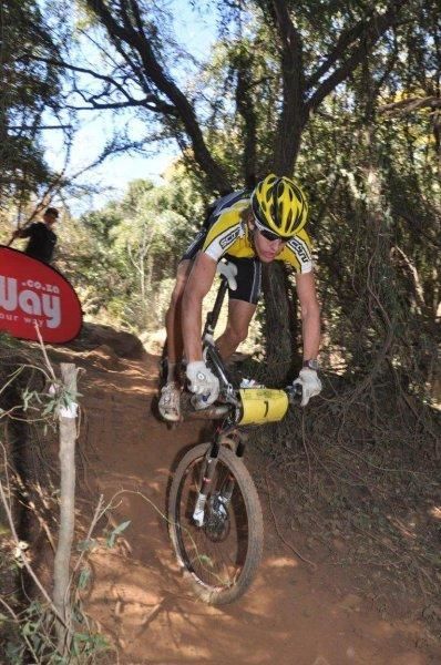 Matthys Beukes negotiates a drop off.