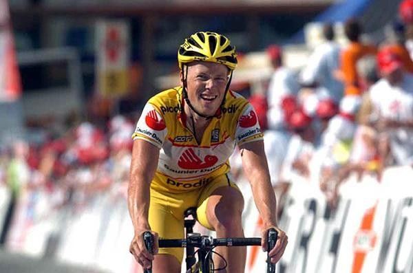 Chris Horner (Saunier Duval) finishes painfully