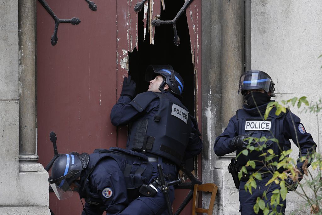 France&amp;#039;s big police raid in St. Denis is over, the French government says