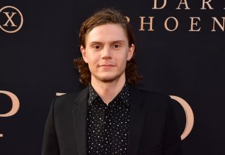 Evan Peters will play the serial killer