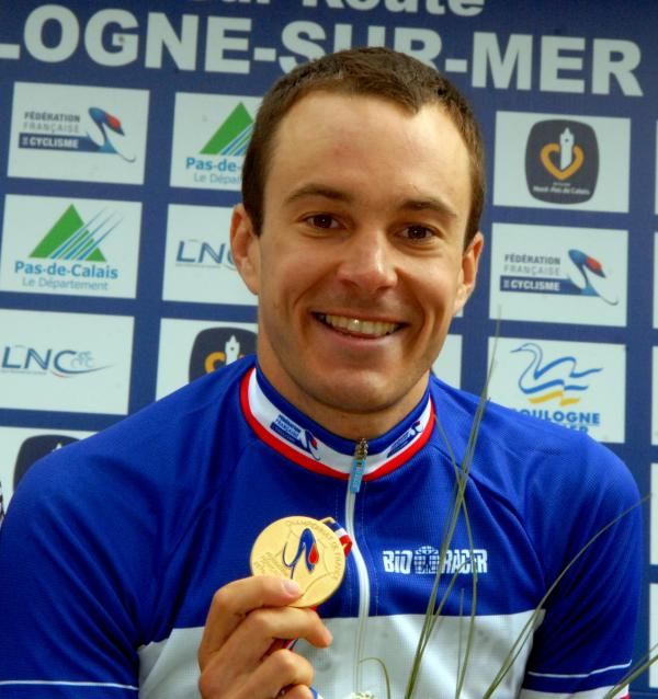 Christophe Kern (Team Europcar) shows off his medal