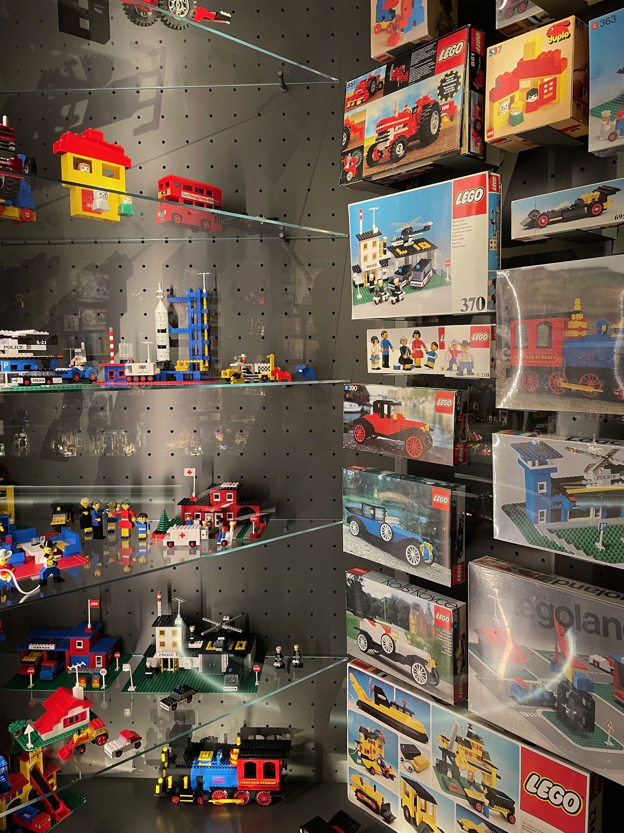 Lego House