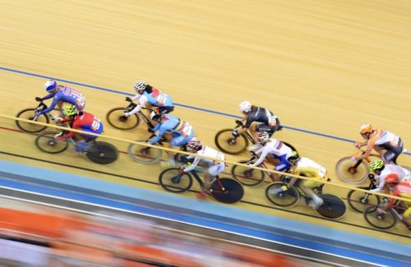 Cyclists competes during the London 2012 Olympic Games women's omnium 20km points race