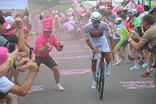 Giro d'Italia penalties, fines and yellow cards – Afonso Eulálio given yellow card for position on bike