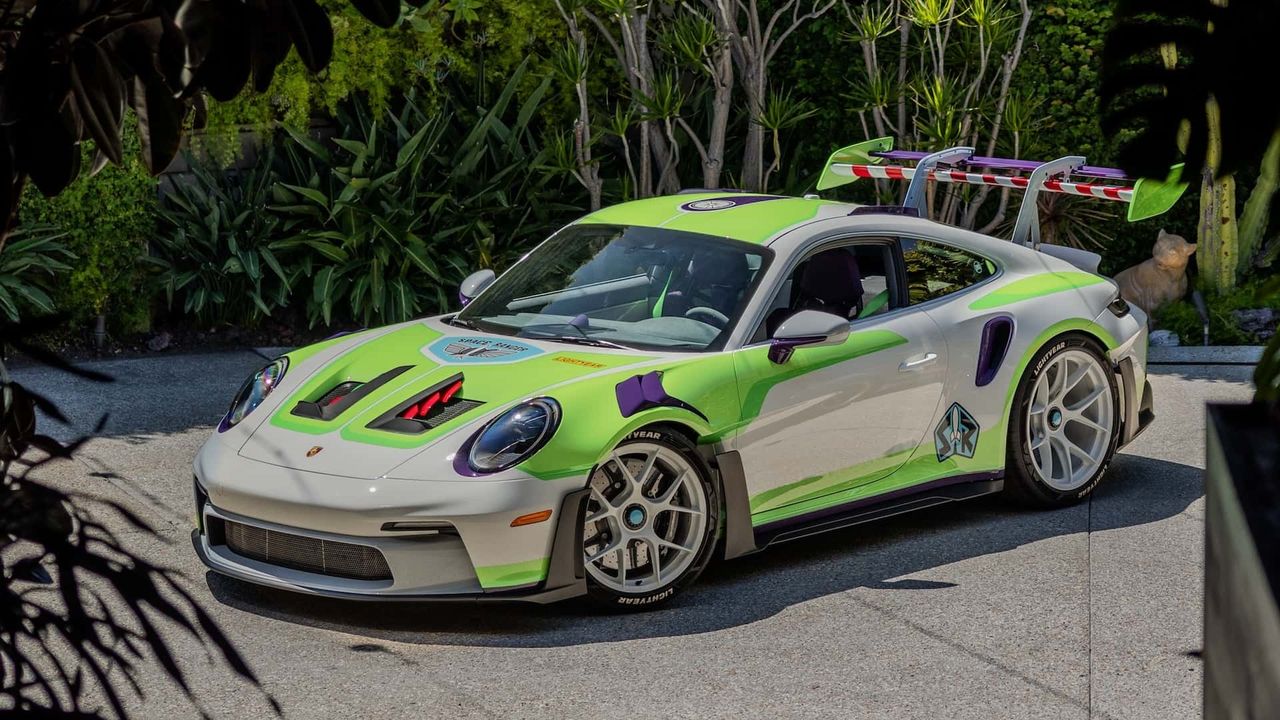 Porsche 911 x Toy Story 5