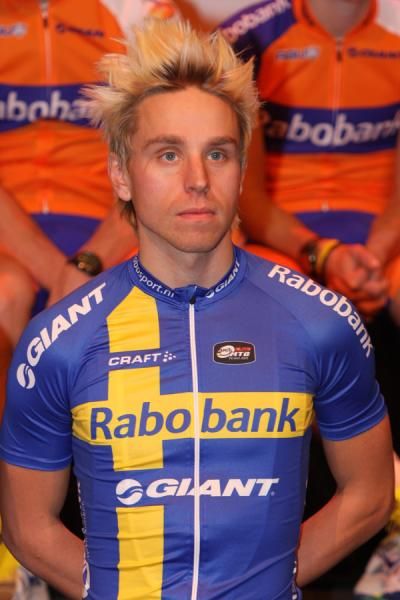 Emil Lindgren is on the Offroad team