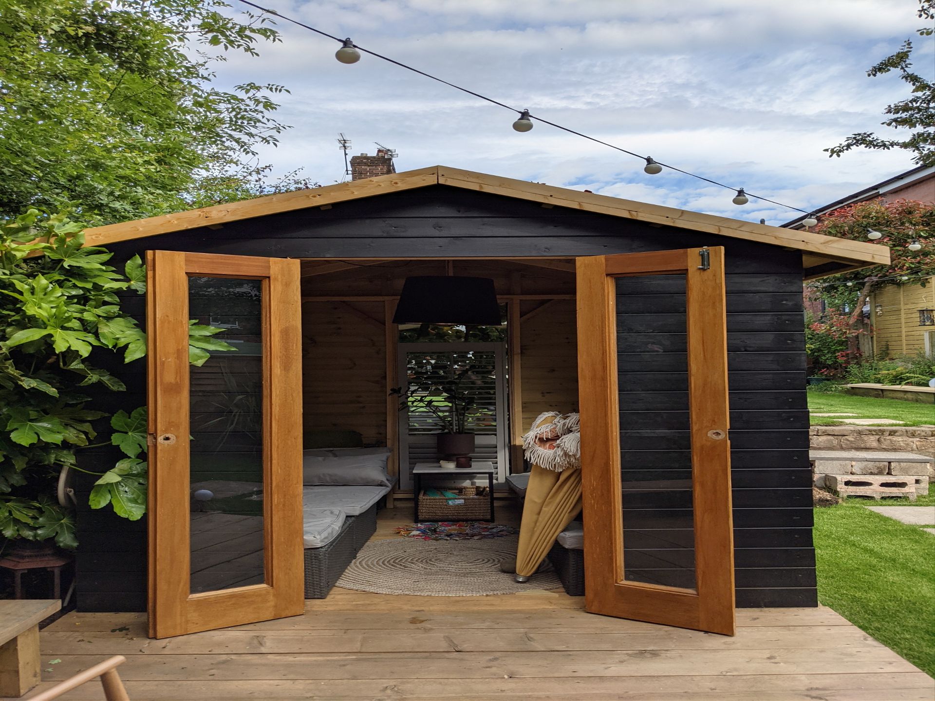 7x5-lechlade-summerhouse-small-summer-house-summer-house-buy-shed