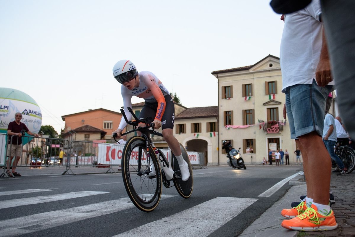Final rider to leave the start ramp, Anna van der Breggen at Giro Rosa 2016