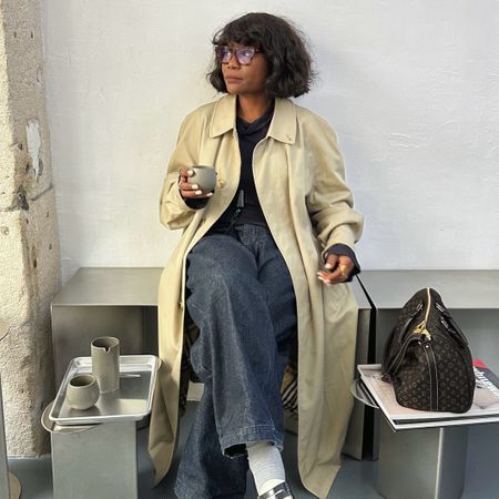 Influencer Frann Fynewearing an anti-trend outfit.