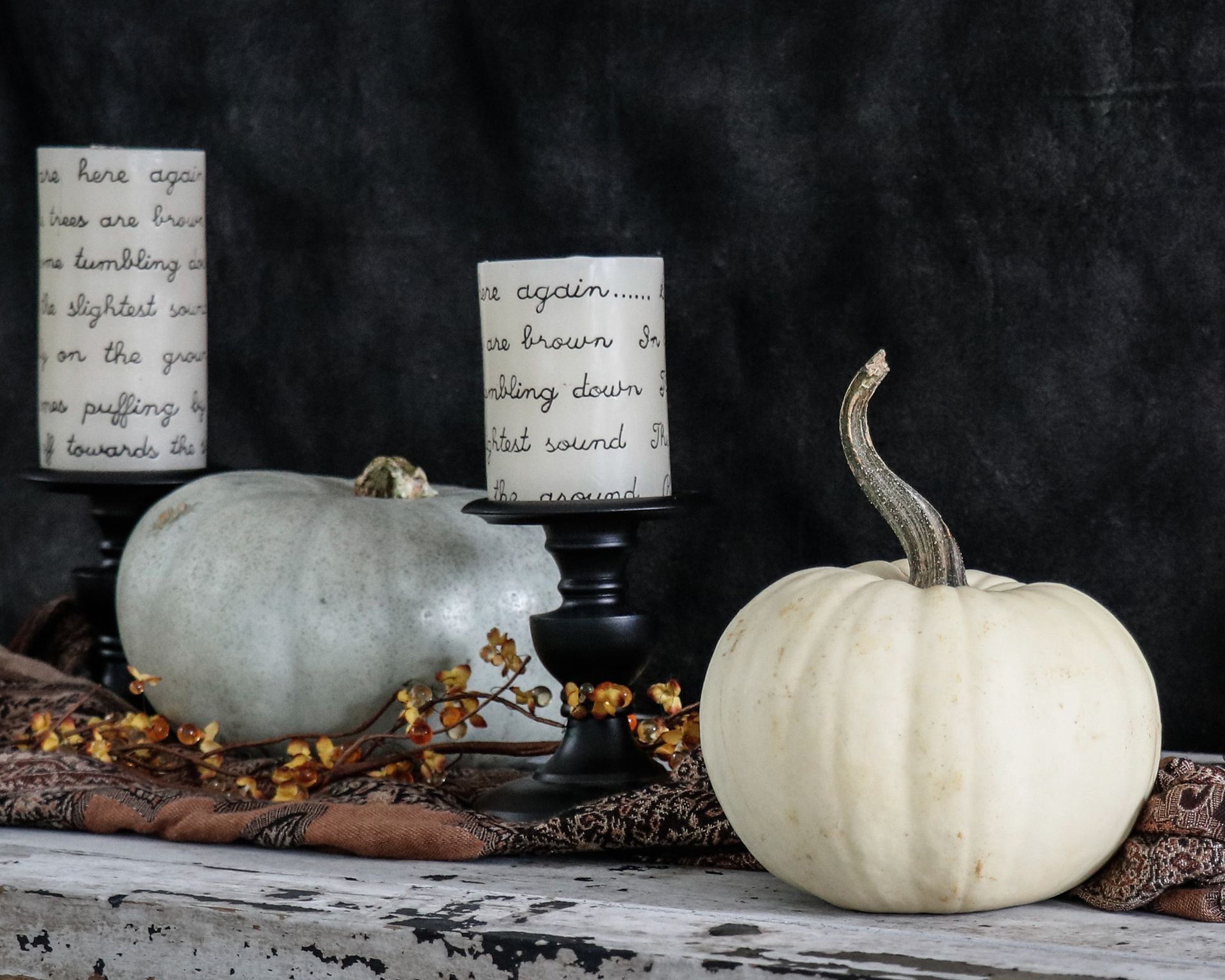 Halloween table decor