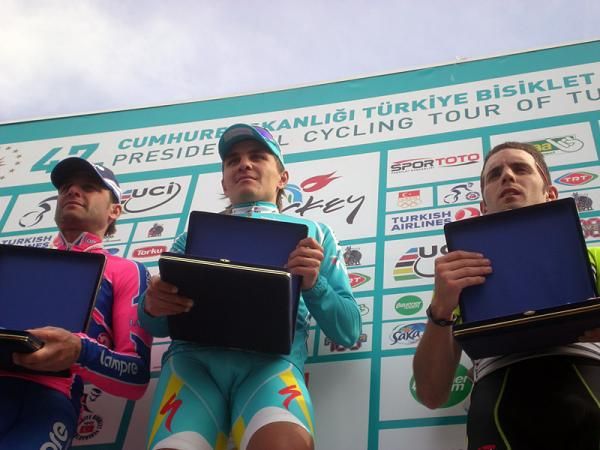 Top three finishers on stage two (l-r): Alessandro Petacchi, Valentin Iglinskiy and Elia Favilli.