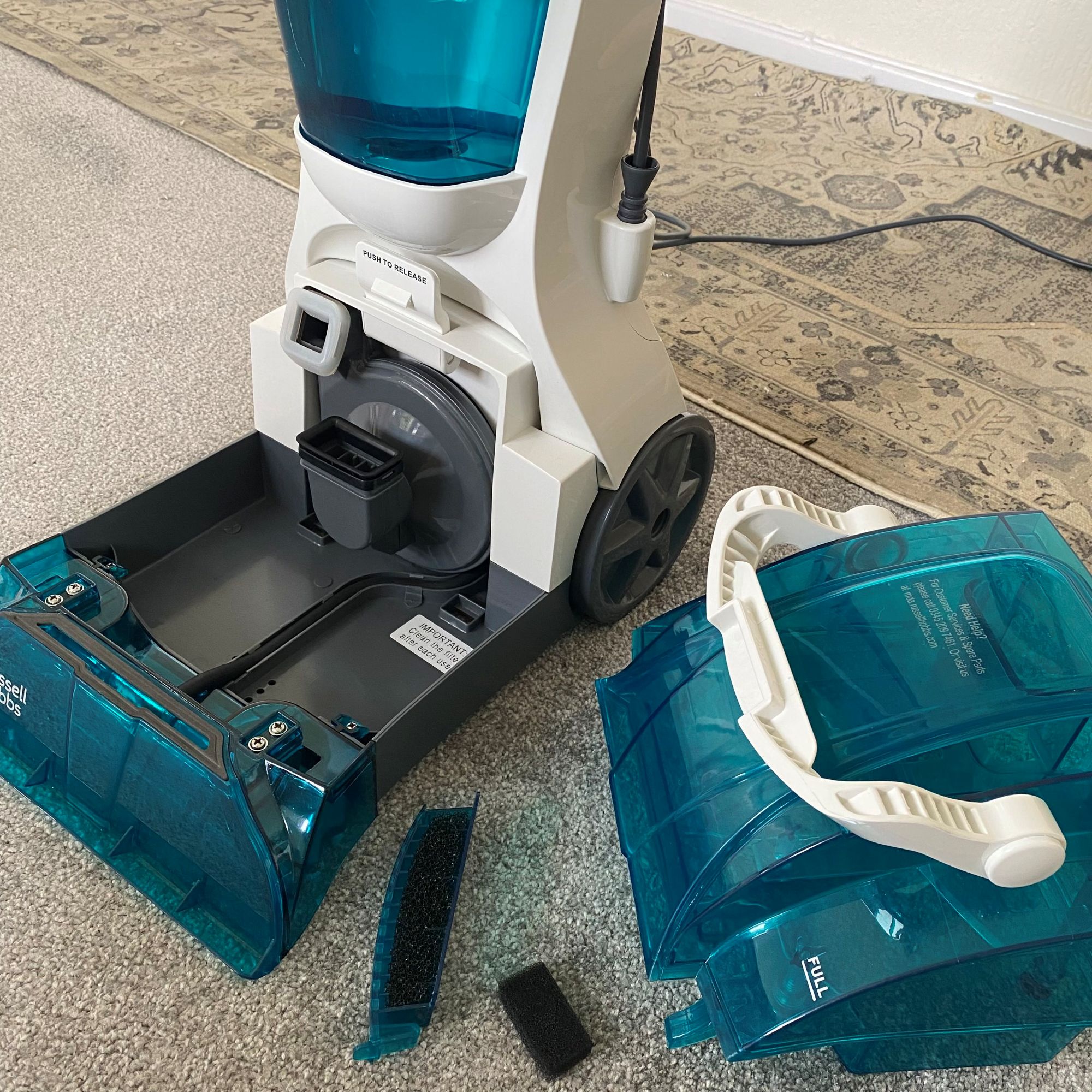 Russell Hobbs Upright Carpet Cleaner review