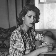 30th may 1944 queen elizabeth ii as princess elizabeth writing at her desk in windsor castle, berkshire photo by lisa sheridanstudio lisagetty images