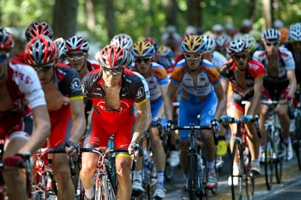 Race favourite Levi Leipheimer sits comfortably in the bunch.