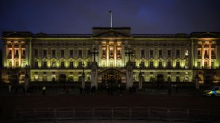 Buckingham Palace at night