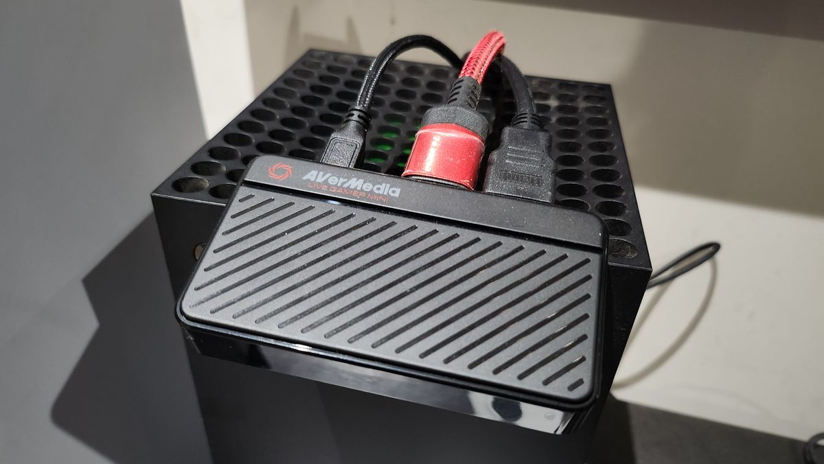 Avermedia Live Gamer Mini capture card in use.