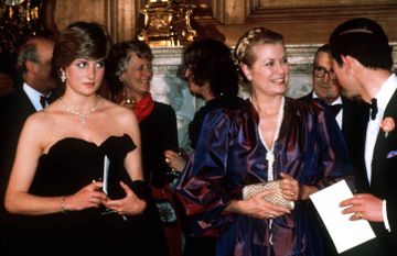 Diana Spencer, Then 19, Started Sobbing in the Ladies’ Room As She ...