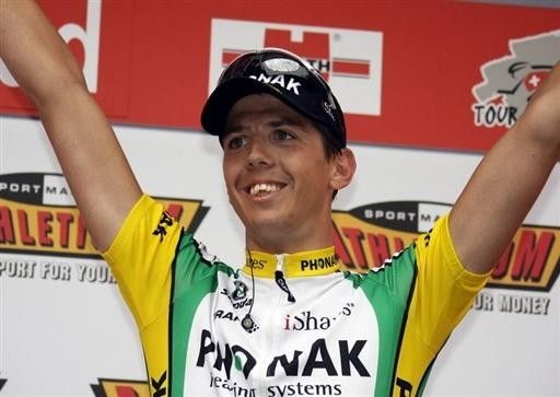 Steve Morabito (Phonak) is pretty happy about his victory in his neo-pro year.