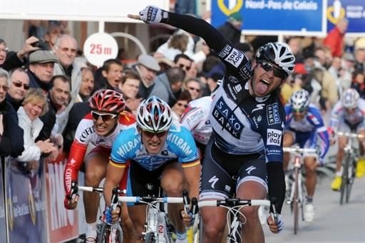 Alex Rasmussen (Saxo Bank) wins over Gerald Ciolek (Milram)